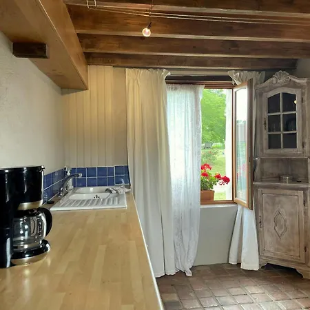 Prázdninový dům A Avec Climatisation Et Jardin - Fr-1-489-580 Lurcy-Lévis